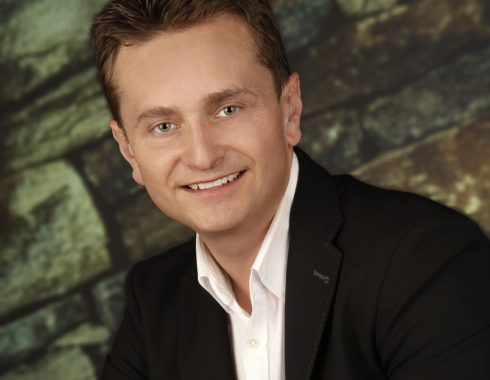 Baumeister Dipl.-Ing.(FH) Gerhard Bayer